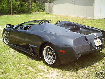 Someone has post up Lamborghini Murcielago LP640 replica on eBay 