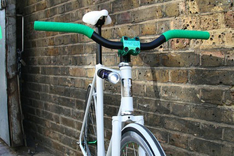 PUYL = Air Pump + Bicycle Light