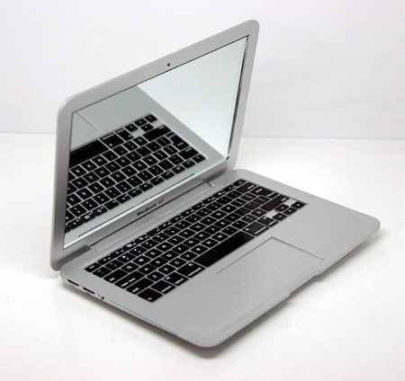 MacBook Air Mirror